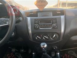 نیسان نەڤارا